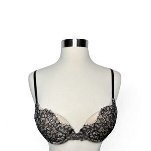 Victoria's Secret Very Sexy Push Up Bra Lace Padded Wired Adjustable Women 32B